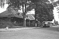 Überdachte Ladenpassage am Bahnhof, 1952