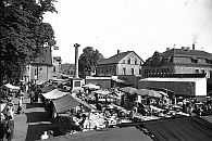 Wochenmarkt auf dem Kirchplatz