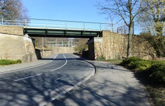 Laggenbecker Straße - Brücke mit Gleis zum ehem. Nikegelände