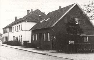 Die Häuser Oststraße 10 Schallenberg - 12 Osterhaus  und 14 Röwekämper - 1970