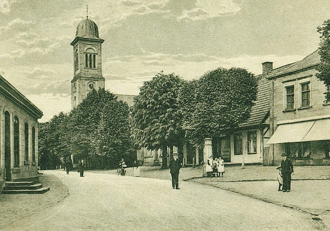 Die Große Straße vor 104 Jahren mit St.- Mauritiuskirche und Stadtpumpe - 1908 