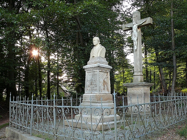 Das Pius-Denkmal auf dem Dickenberg - Foto Brigitte Striehn