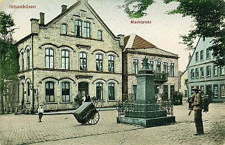 Der Oberer Markt mit Preußen-Denkmal um 1905