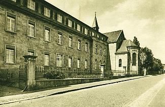 St. Elisabeth Hospital mit Kapelle - Roggenkampstraße